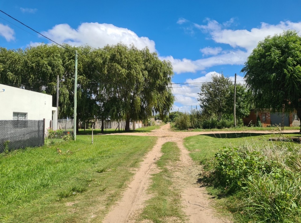 LOTE BALDIO CON PLANOS APROBADOS PARA 2 UNIDADES