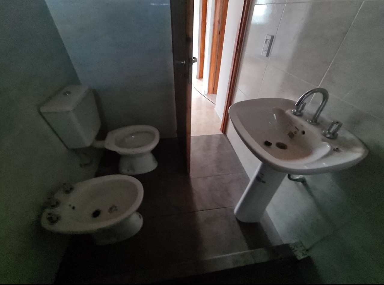 Chalet en VENTA a 100 mts de Av.79