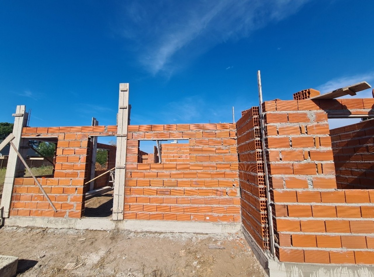 CASA 4 AMBIENTES (POZO/ph)
