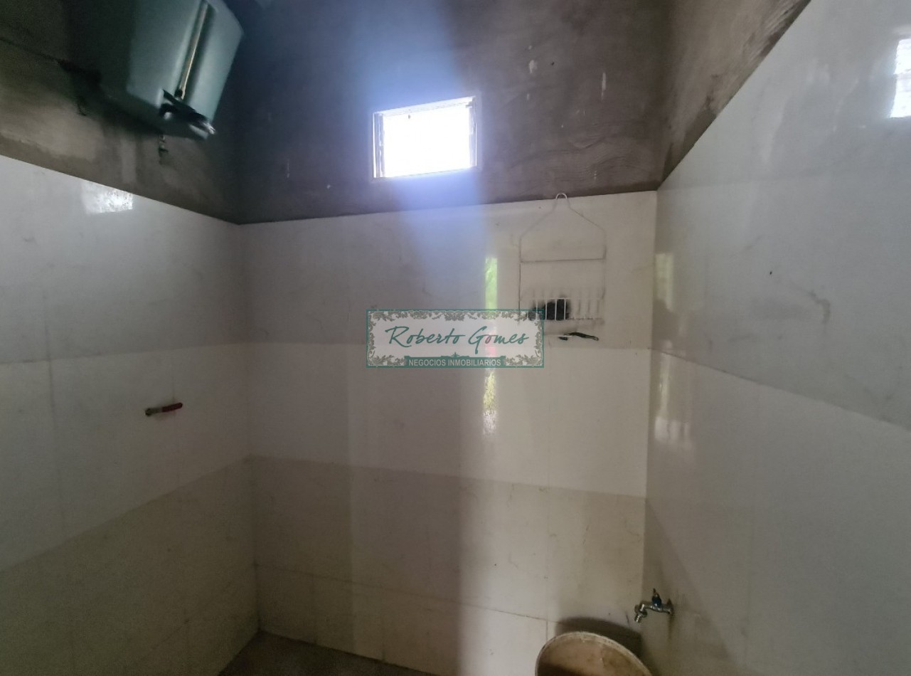 CASA sola en lote