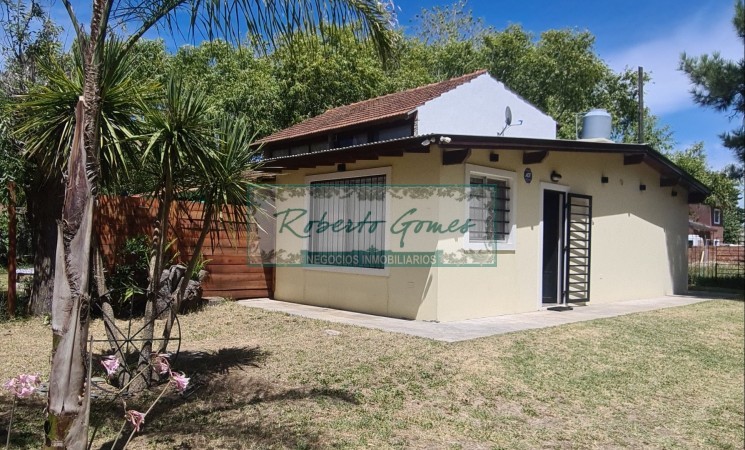 Hermosa casa sola en lote
