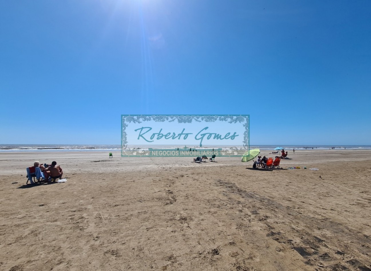 ¡ Hermoso departamento amoblado a 2 cuadras de la playa !
