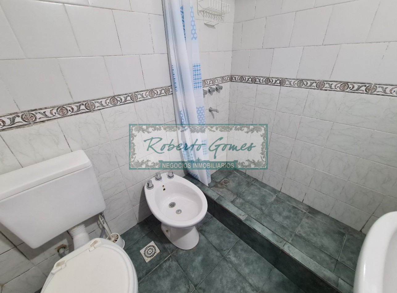 CHALET independiente en PH al frente
