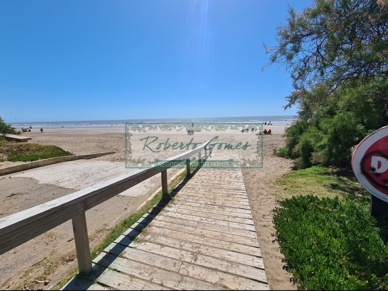 ¡ Hermoso departamento amoblado a 2 cuadras de la playa !