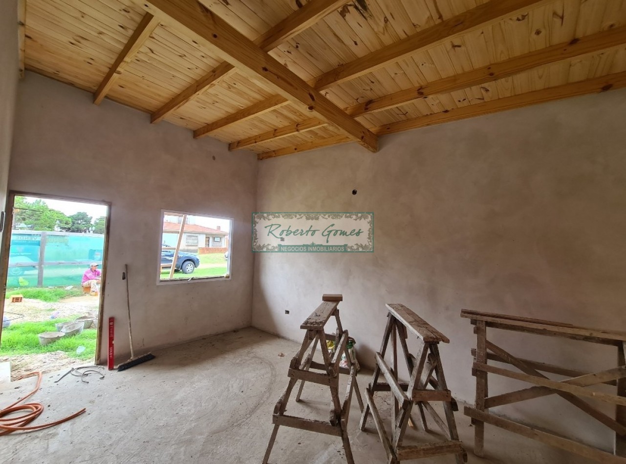 CHALET A ESTRENAR EN MAR DEL TUYU