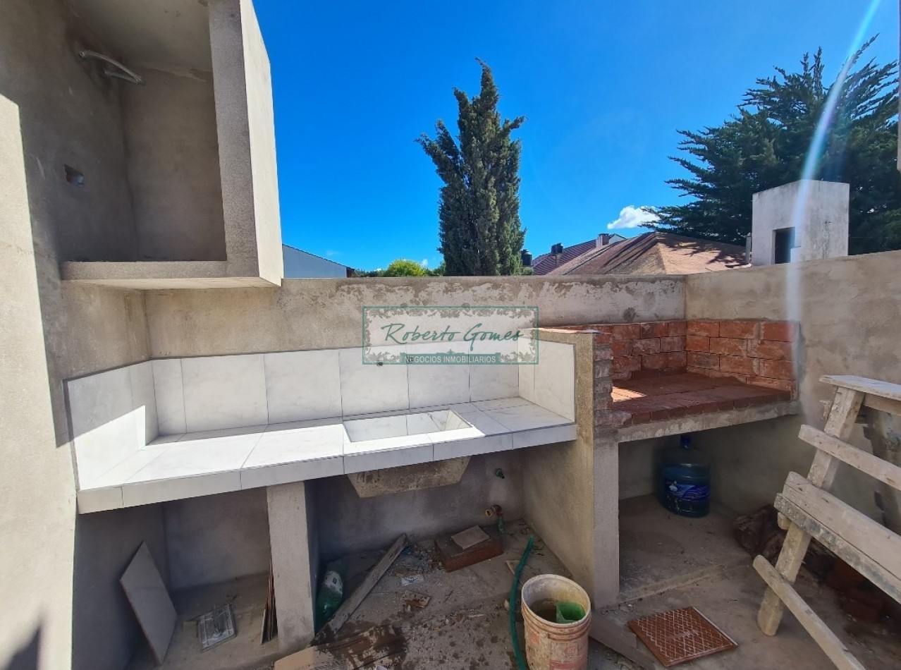 MODERNO DUPLEX (ultima unidad) a 150 mts de la PLAYA