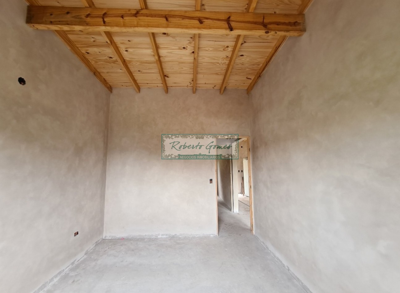 CHALET A ESTRENAR EN MAR DEL TUYU
