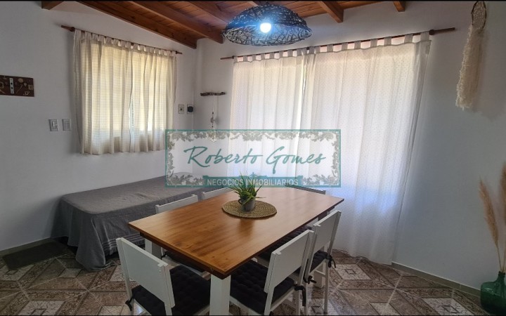Hermosa casa sola en lote