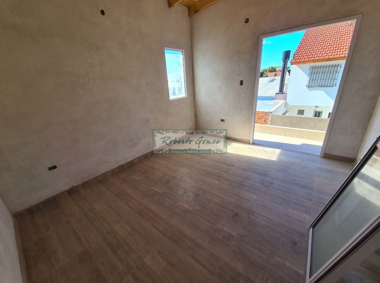 MODERNO DUPLEX (ultima unidad) a 150 mts de la PLAYA
