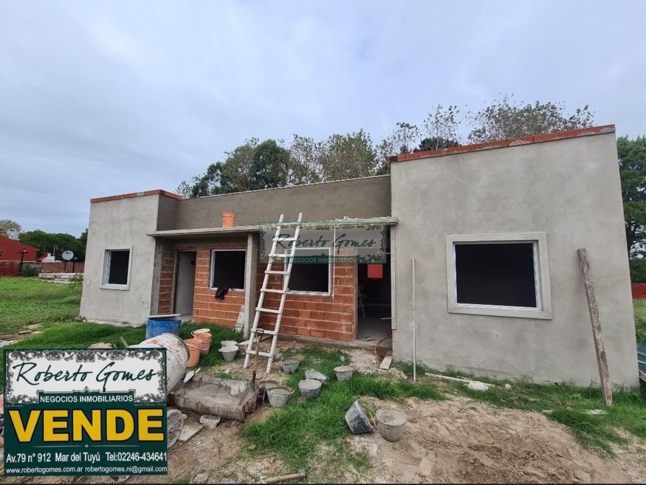 CHALET A ESTRENAR EN MAR DEL TUYU