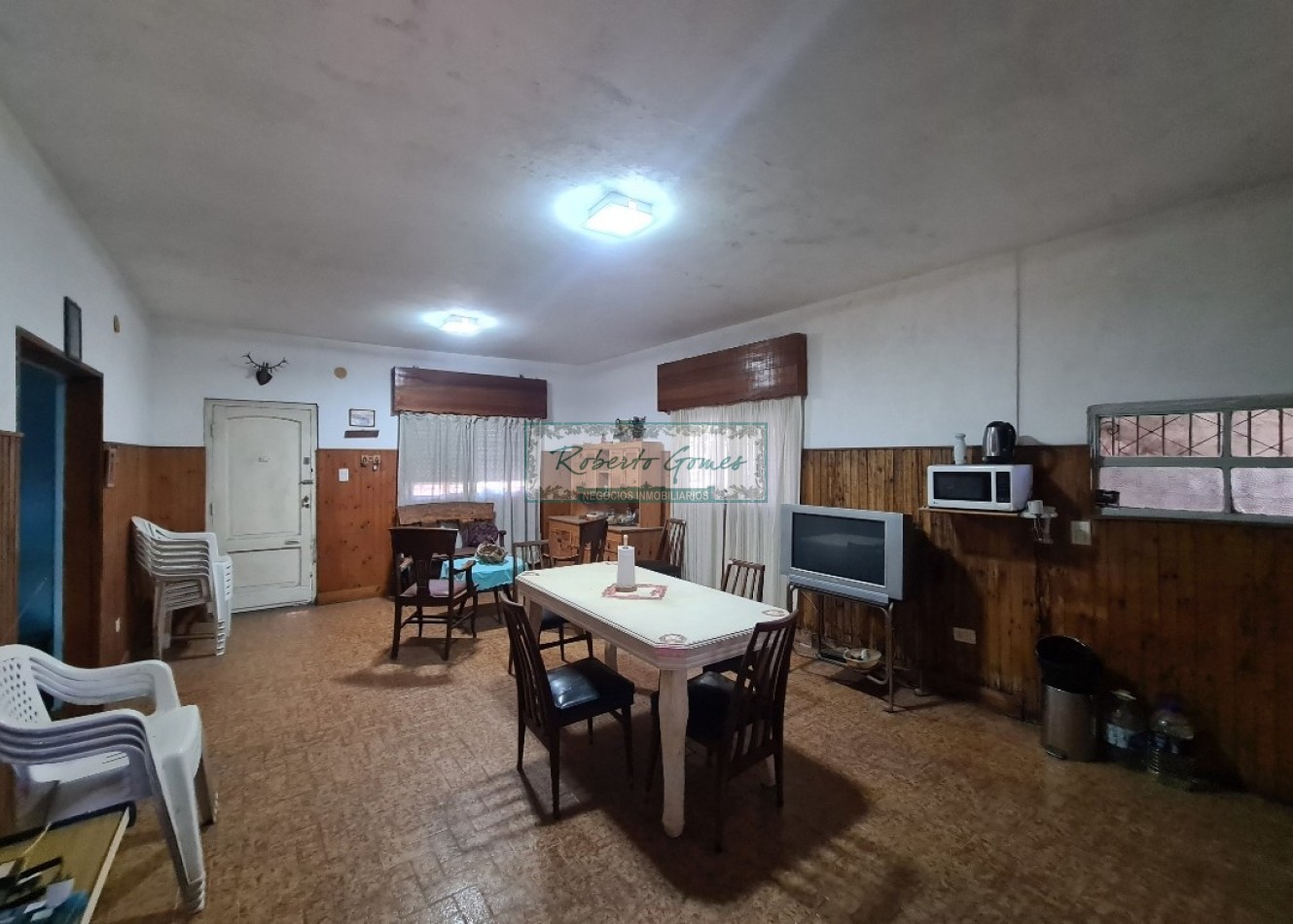 CASA EN LOTE PROPIO SOBRE AVENIDA PRINCIPAL