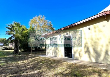 Hermosa casa sola en lote