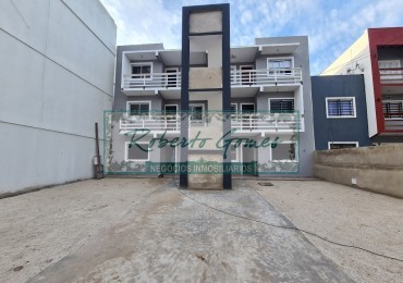 HERMOSOS DEPARTAMENTOS DE 3 AMBIENTES a 150 mts de la playa 